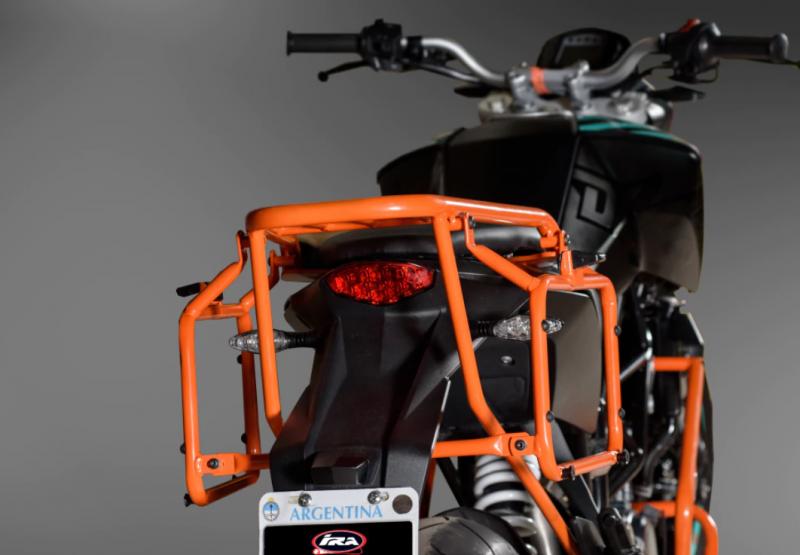 SOPORTES LATERALES PBI KTM 200 DUKE PINT.NEGRO C/P