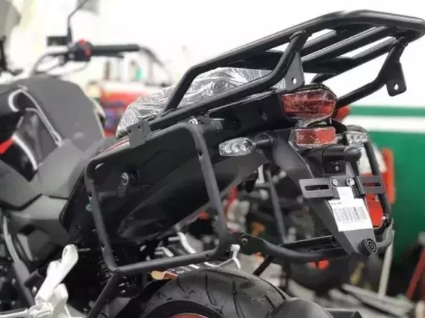 SOPORTES LATERALES PBI BENELLI 251 TRK 2019 PINT S/P