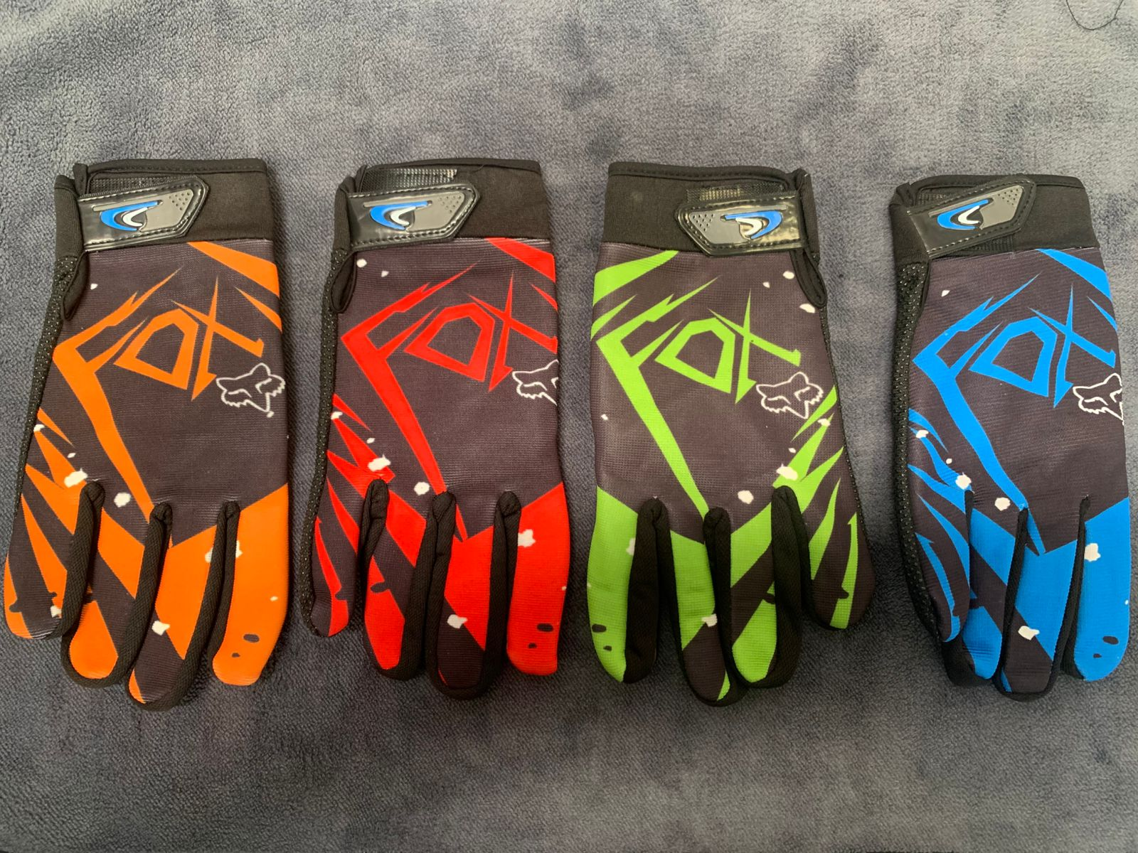 GUANTES FOX IMITACIÓN ECONÓMICOS