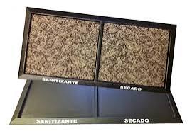 Imagen ilustrativa de Bandeja Sanitizante. Medidas: 85cm x 46cm x 5cm de altura. Fabricado en material plástico. Sistema doble: Húmedo - Seco